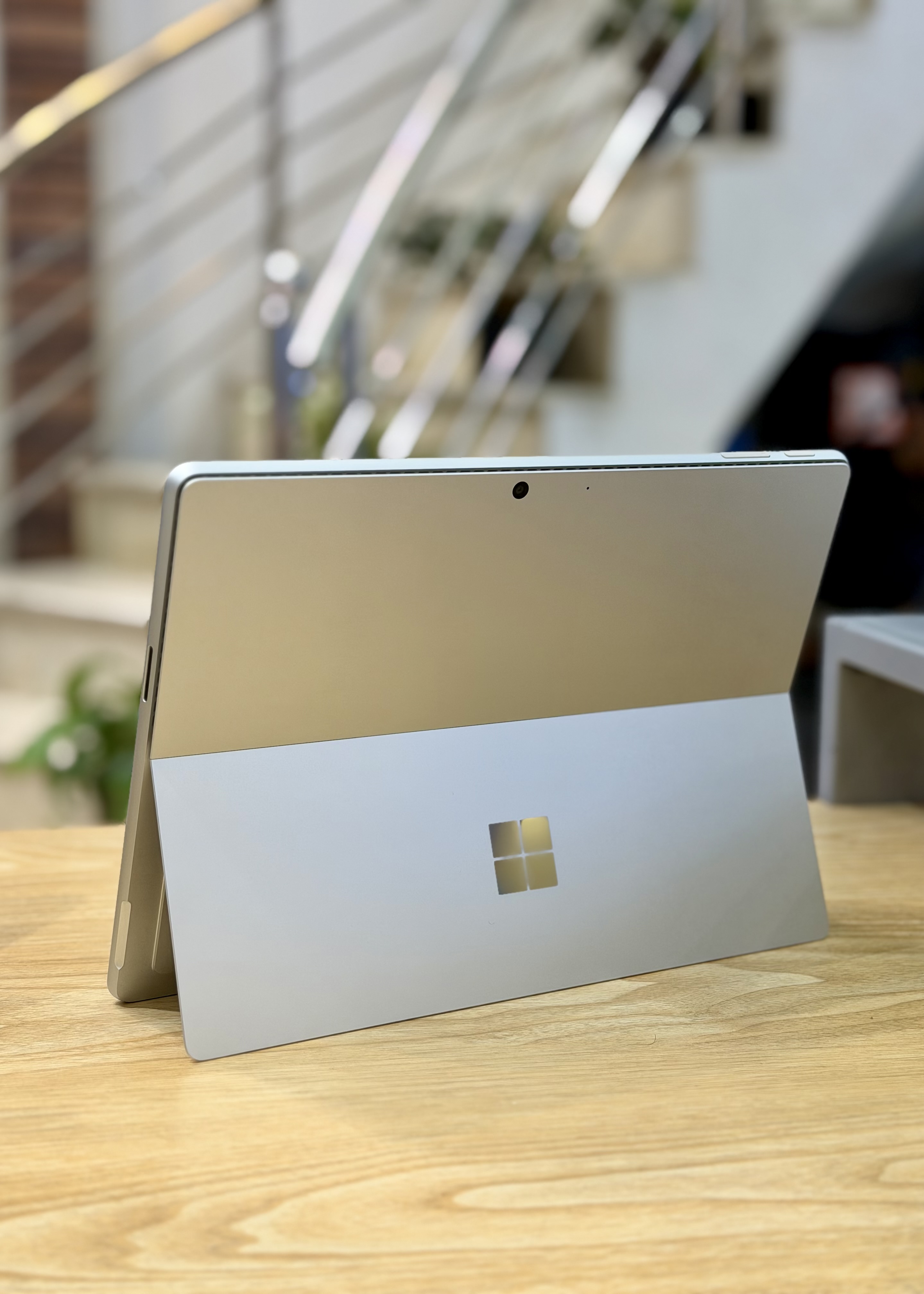 مایکروسافت Surface Pro 11-Snapdragon X Elite - کارکرد Platinum - 512 GB